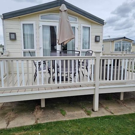 6 Berth Deluxe Ml7 On The Golden Palm Hotel Чапъл Сейнт Лионардс Екстериор снимка