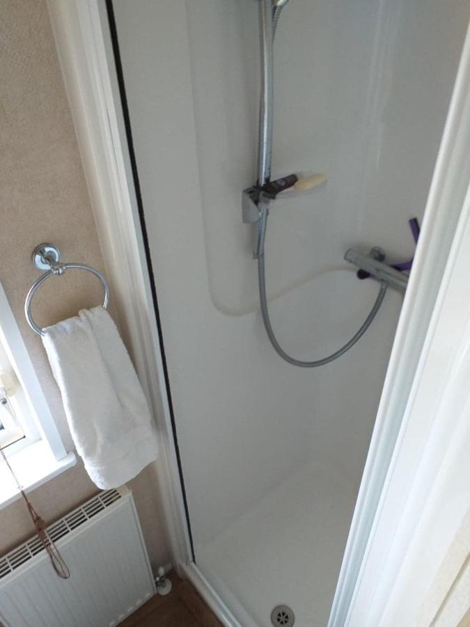 6 Berth Deluxe Ml7 On The Golden Palm Hotel Чапъл Сейнт Лионардс Екстериор снимка