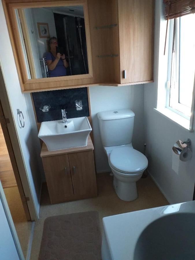6 Berth Deluxe Ml7 On The Golden Palm Hotel Чапъл Сейнт Лионардс Екстериор снимка