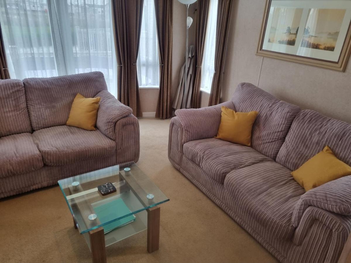 6 Berth Deluxe Ml7 On The Golden Palm Hotel Чапъл Сейнт Лионардс Екстериор снимка